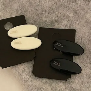 Pince à Cheveux Ovale en Acrylique Fait à la Main Style Français Pince à Bec de Canard Minimaliste Accessoire Femme