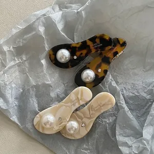 French Retro Acetate Hair Clip With Faux Artificial Pearl Rhinestone Elegant Oval Marble Tortoiseshell Duckbill Clip For Women Daily Styling