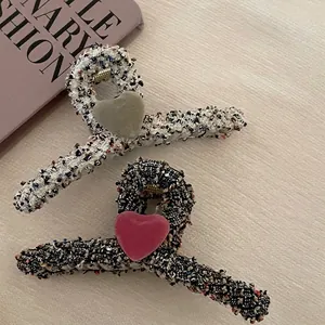 Retro Tweed Heart Hair Claw Clip Elegant Large Hairpin For Women Autumn Winter Fashion Hair Accessories