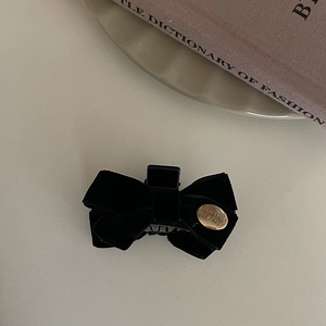 French vintage black velvet bow hair clip with gold metal tag and elegant metal grip