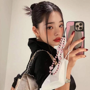 Dragonne de téléphone en perles cœurs roses et rayées avec cordon pour masque