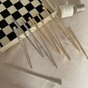 Minimalist Metal Hair Stick Hammered Texture Irregular Liquid Lava Hairpin Elegant Chignon Hair Accessory For Women