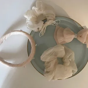 Set di Accessori per Capelli Elegante con Fiocco Fatto a Mano per Donna Pieghettato Organza Garza Raso Elastici per Capelli Cerchietto Künstliche Perle Strass