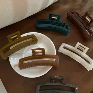 French Style Rectangular Hollow Acrylic Hair Claw Clip For Women Geometric Elegant Hair Accessories Non-Slip Shark Clip