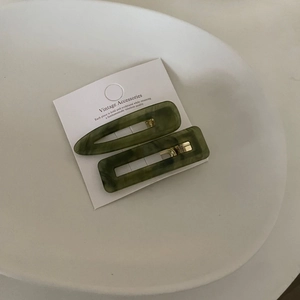 Set of 2 vintage dark green marble acetate hair clips in rectangular and drop shapes