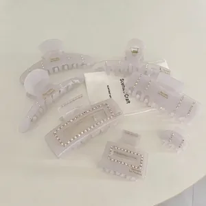 French Vintage Glossy Acrylic Hair Claw Clip For Women Rhinestone Inlaid Geometric Shark Clip Elegant Hair Accessory For Daily Party