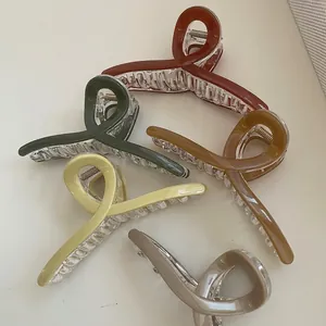 Elegant large ice-glaze resin cross hair claws in five gradient colors set on background