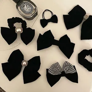French Vintage Velvet Bow Hair Clip Elegant Black Flocking Fabric Hairpin With Imitation Artificial Pearl Alloy Spring Clip For Women