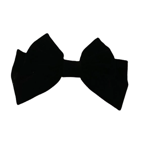 Elegant black velvet pearl bow spring hair clip with a classic double-layered design for women