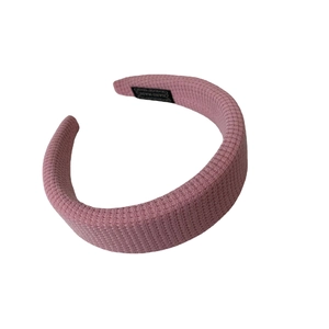 Serre-tête rose de printemps à carreaux macaron en tissu gaufré avec étiquette faite main
