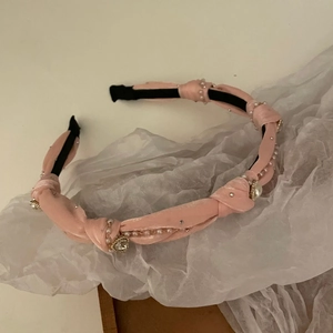 Pink velvet twisted headband with faux pearls and heart-shaped crystals for women