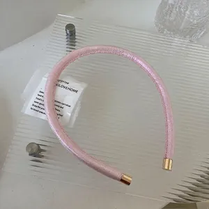 Serre-tête fin en satin rose pailleté avec pointes dorées élégantes pour femmes