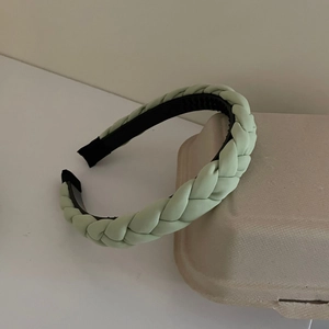 Diadema trenzada de esponja verde con dientes antideslizantes estilo coreano para mujer