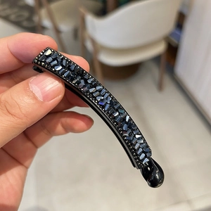 Pince banane noire scintillante avec cristaux facettés pour coiffure en queue de cheval