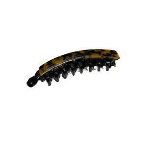 Tortoiseshell patterned banana hair clip for women with minimalist black inner claw grip
