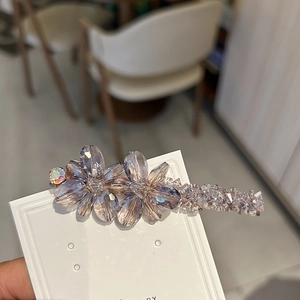 Barrette à cheveux artisanale fleur en cristal violet étincelant avec base dorée