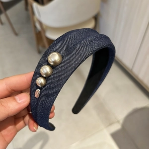 Serre-tête en denim rétro avec perles dégradées champagne et étiquette en métal fait main