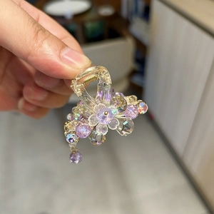 Pince Crabe en Cristal Artificiel Fait Main Forme de Fleur Avec Gland Perlé Élégant Accessoire Cheveux Violet Iridescent