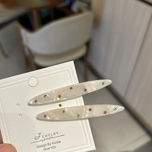 Fermagli per capelli in acetato con strass colorati e finitura perlata per donna