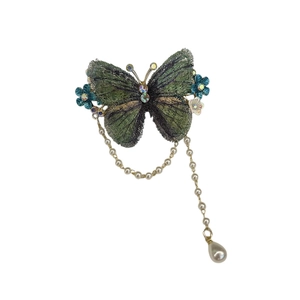 Exquisite bestickte Schmetterlings-Haarklammer mit Perlenquasten und Glitzer-Strasssteinen