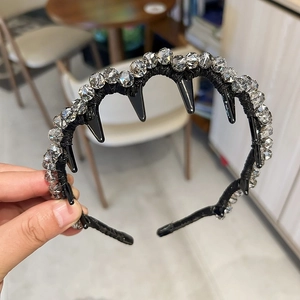 Korean Style Light Luxury Rhinestone Headband Handmade Anti-Slip Shark Tooth Comb Hair Accessory Elegant Grey Headwear For Women