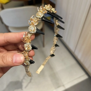 Serre-tête élégant en cristal ambré avec dents pour une coiffure chic et vintage