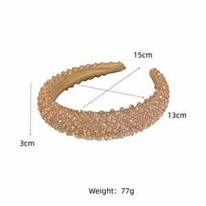 Dimensions détaillées du serre-tête rembourré en cristal indiquant 15 cm de hauteur et 3 cm
