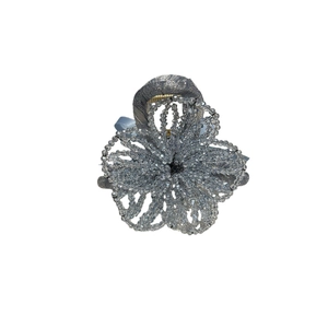 Pince à cheveux rose en perles de cristal faites main avec ruban gris et métal doré