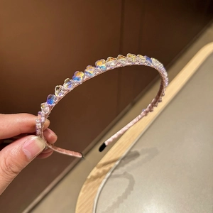 Serre-tête étincelant avec fleurs en cristal et perles carrées irisées sur base rose