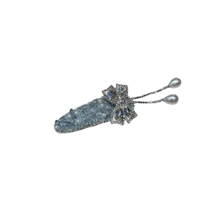 Barrette papillon bleu scintillant avec strass et perles pendantes pour femme