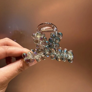 Pince à cheveux élégante en cristal dégradé avec perles irisées pour femmes style chic