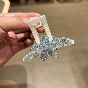 Luxury Rhinestone Flower Hair Claw Clip Elegant Resin Shark Clip High End Hair Accessory For Daily Party Women Jewelry