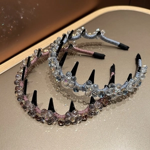 Serre-têtes de luxe en cristal faits main avec pointes punk en satin bleu et rose