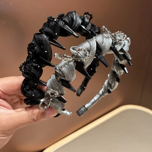 Gothic Punk Satin Headband With Spikes And Artificial Crystal Beads For Women High Top Sweet Cool Wrapped Hair Accessory