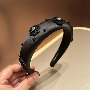 Luxury Black Satin Padded Headband With Sequin Flower And Rhinestone Vintage Wide Hair Band Women Elegant Accessories