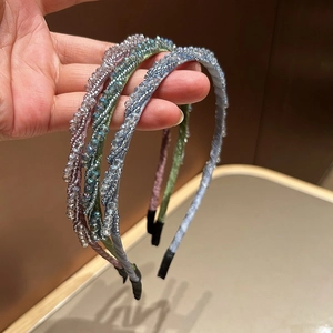 Exquisite handgefertigte Haarbänder mit Kristallperlen in Lavendel, Blau und Grün
