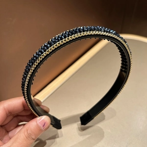Elegant beaded crystal headband with gold braided chain and non-slip design for women