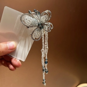 Elegant Butterfly Hair Claw Clip With Long Bead Tassels Sparkling Rhinestone Crystal Metal Shark Clip For Women Hair Accessories