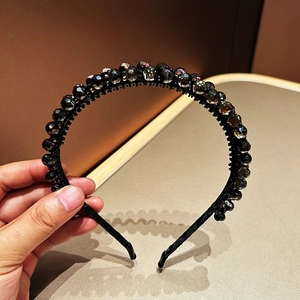 Elegant double-layered black crystal headband with non-slip teeth for women