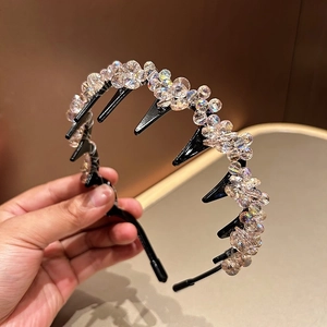 Elegant black headband with sparkling crystal beads and anti-slip comb structure