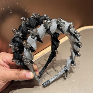 Twisted Rhinestone Padded Headband For Women Gothic Crystal Studded Fabric Hair Hoop Non-slip Fashion Accessory