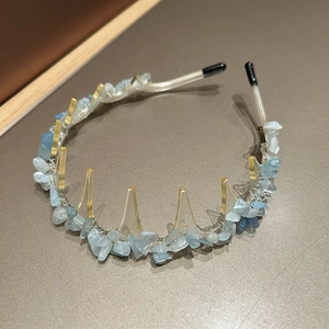 Detail of blue natural stone headband showing anti-slip teeth and comfortable tips