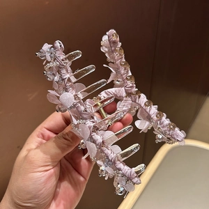 Pince à cheveux élégante en tissu violet avec perles de cristal pour coiffure femme