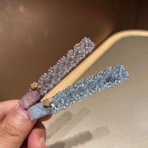 Barrettes à cheveux étincelantes en perles de cristal roses et bleu clair avec fleurs
