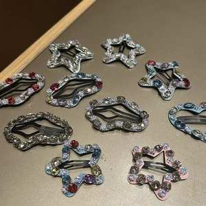 Vintage Rhinestone Hair Clips For Women Alloy Cloud Star Heart Shape Snap Clips Retro BB Hair Pins Fashion Hair Accessories