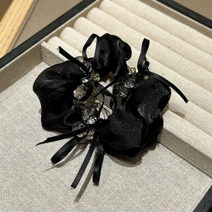Zweier-Set schwarze Seiden-Haargummis mit Kristallperlen und langen Satinbändern