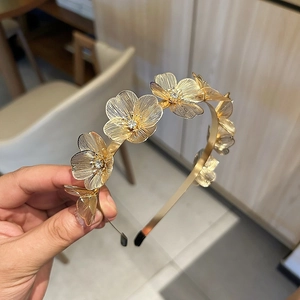 Luxury Gold Metal Floral Headband Hollow Ginkgo Leaf Rhinestone Inlaid Hair Hoop For Women Wedding Party Hair Accessories