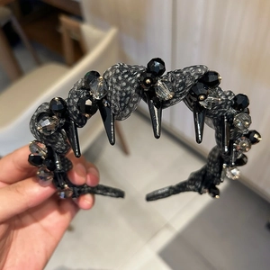 Serre-tête gothique avec tissu à pois noir et blanc, cristaux et pointes pour femmes