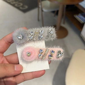 Barrette Cheveux Rectangulaire Élégante En Peluche Avec Strass En Forme De Coeur Style Coréen Pince BB Bijoux Femmes