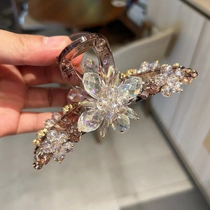Handmade Crystal Flower Hair Claw Clip For Women Elegant Sparkling Large Shark Clip For Thick Hair Styling Jewelry